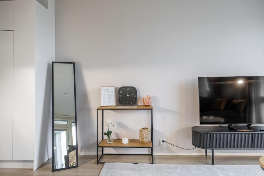 Koda Apartment - Taiga Suite - City Center - Free Wi-Fi Рованиеми Экстерьер фото