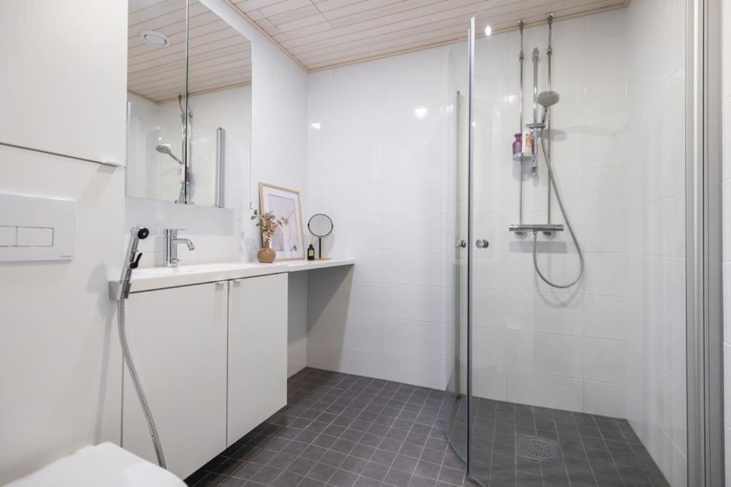 Koda Apartment - Taiga Suite - City Center - Free Wi-Fi Рованиеми Экстерьер фото